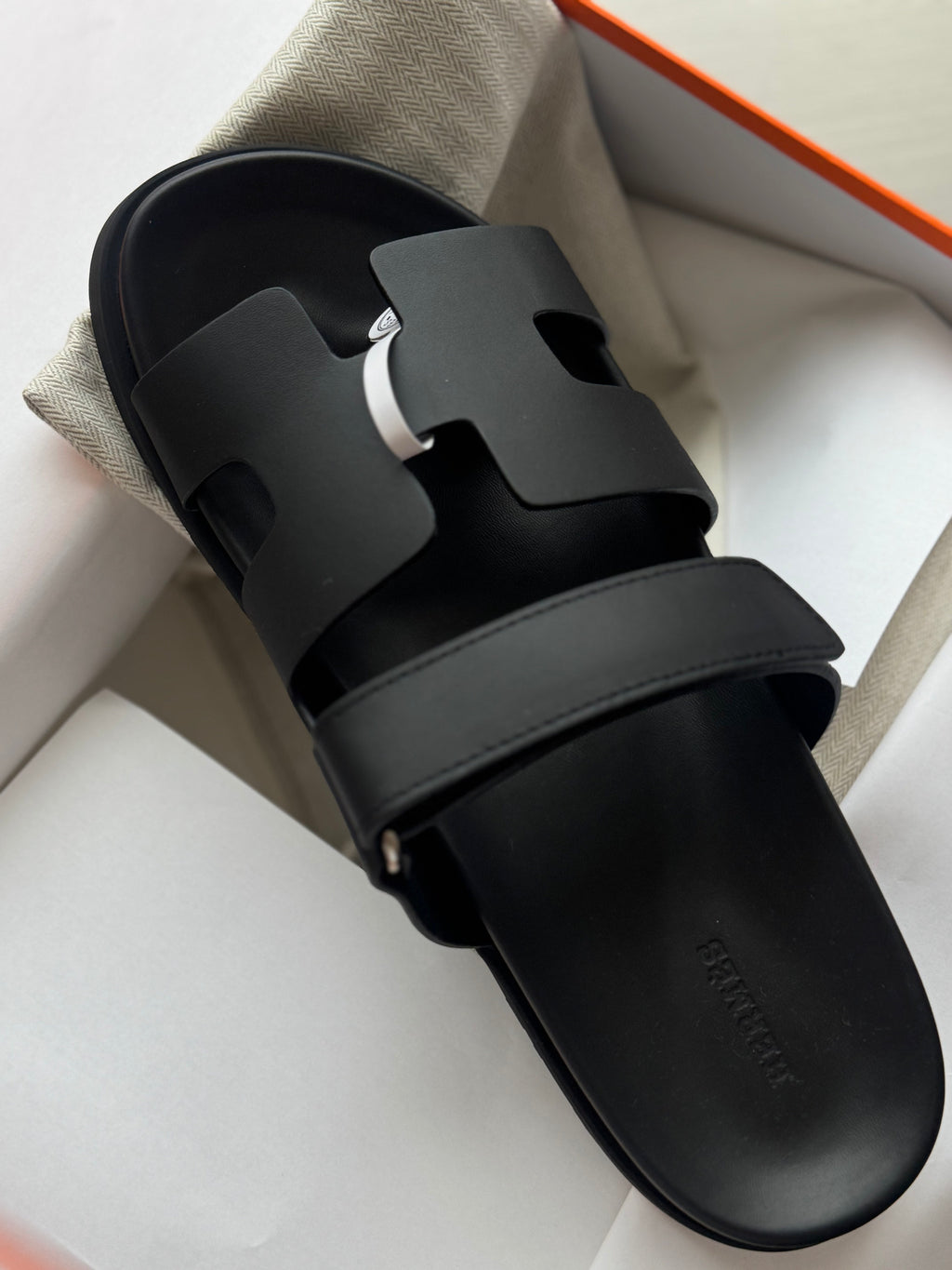 H Chypre Sandal