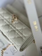 Dr My D - White, corner detail