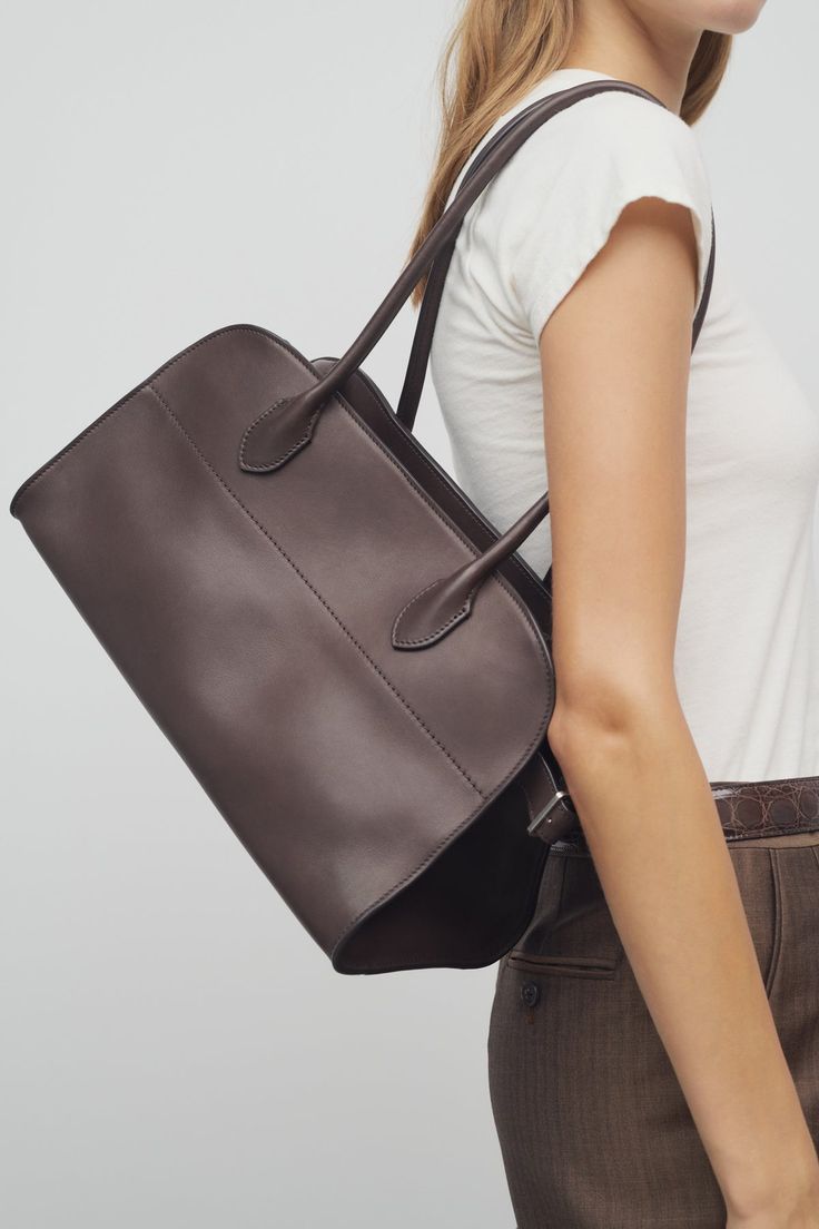 Soft Margaux 12 Shoulder