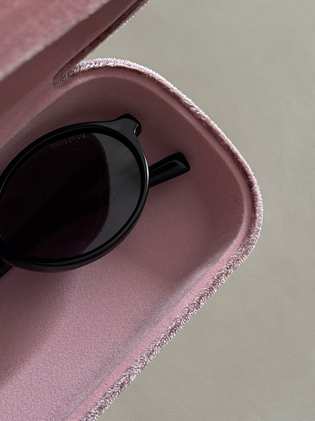 Miu Regard Sunnies