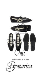 ONT02 — Black/White