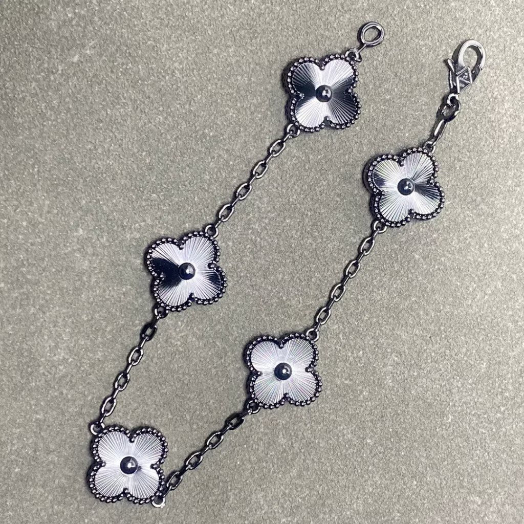 VCA Bracelet - Full Black, blackened chain with guilloche clovers